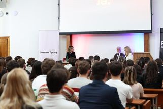 Fotky: Nejistota sílí. Pavel a Čaputová o tlaku na demokracii - Seznam Zprávy